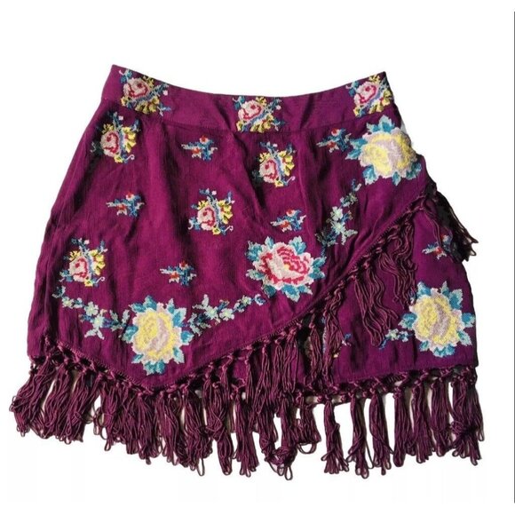 Urban Outfitters Harmony Fringe Purple Mini Skirt Size‎ Small - Picture 2 of 8